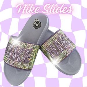 💜Lavender Crystal Nike slides🦄